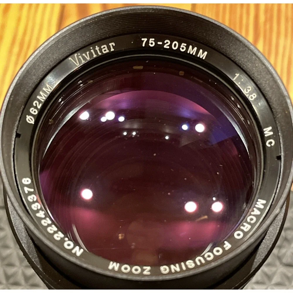 Vivitar 75-205mm 1:38 Close Focusing Auto Zoom Lens Canon Mount No. 22243376